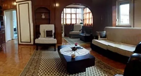 Izdavanje, četvorosoban stan, 117m², Kalenić Pijaca, Vračar Sve Podlokacije