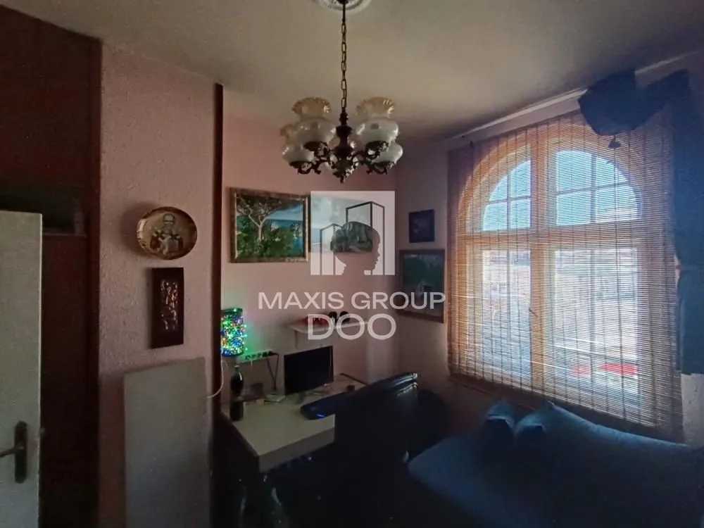 Sale, three bedroom apartment, 96m², Kalenić Pijaca, Vračar Sve Podlokacije
