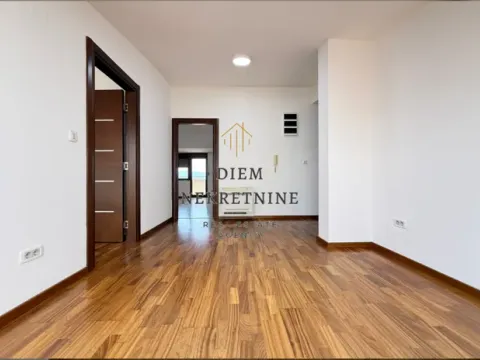 Sale, four bedroom apartment, 200m², Preko Morače, Podgorica - image 8