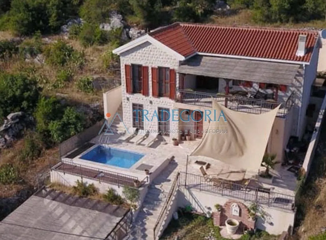 Prodaja, kuća, 210m², Kotor, Crna Gora