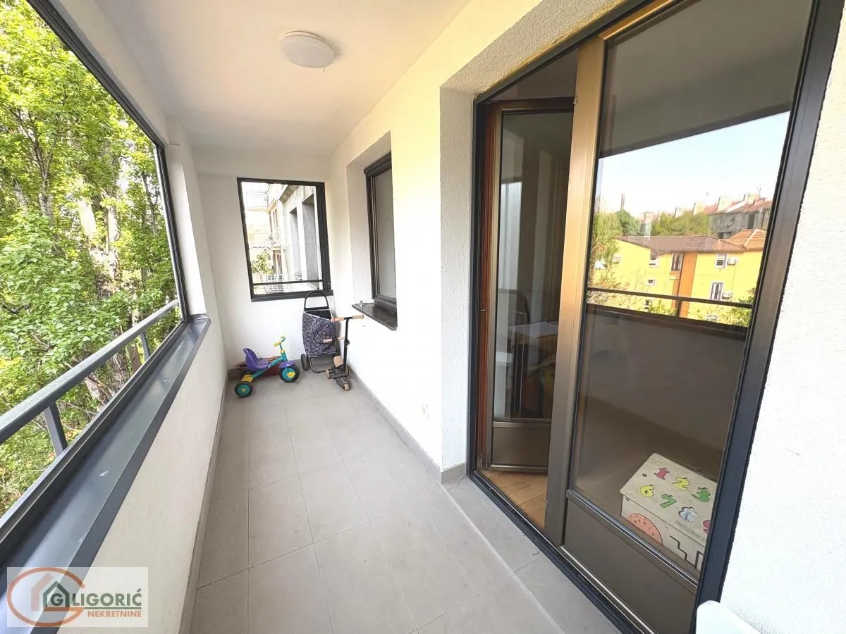 Prodaja, trosoban stan, 86m², Gundulićev Venac, Beograd