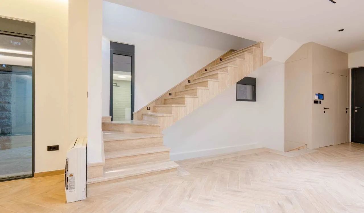 Sale, house, 240m², Kamenovo, Budva