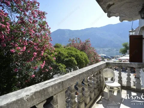 Prodaja, kuća, 222m², Prčanj, Kotor - image 8