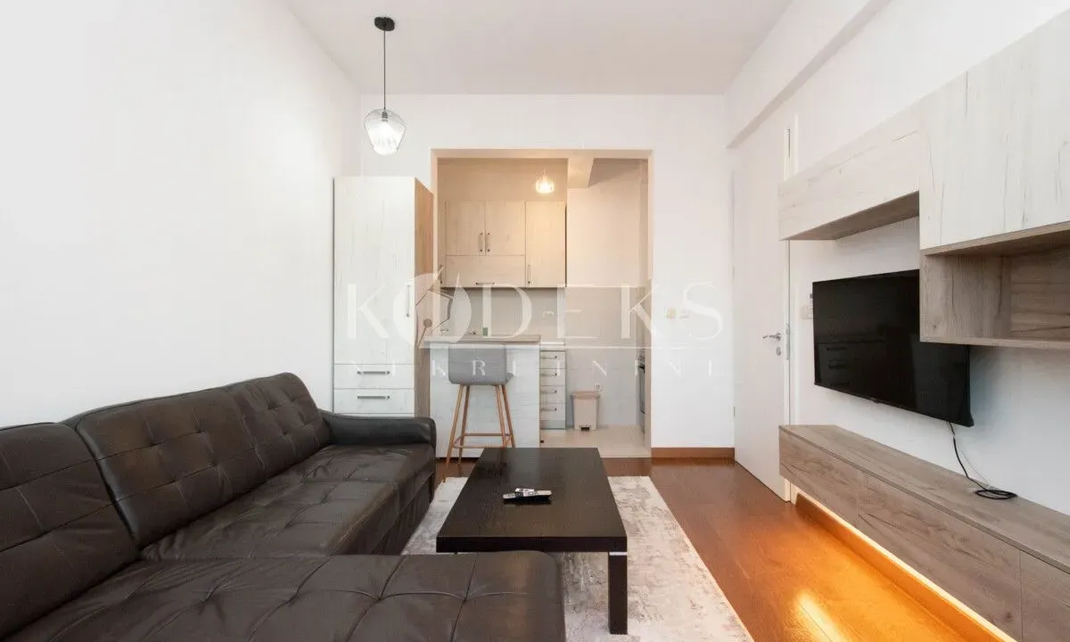 Izdavanje, garsonjera, 30m², Stara Varoš, Podgorica