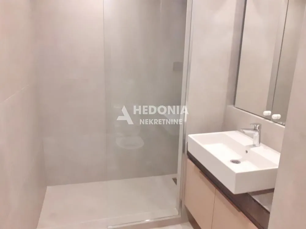 Rent, two bedroom apartment, 66m², Novi Beograd Sve Podlokacije, Beograd