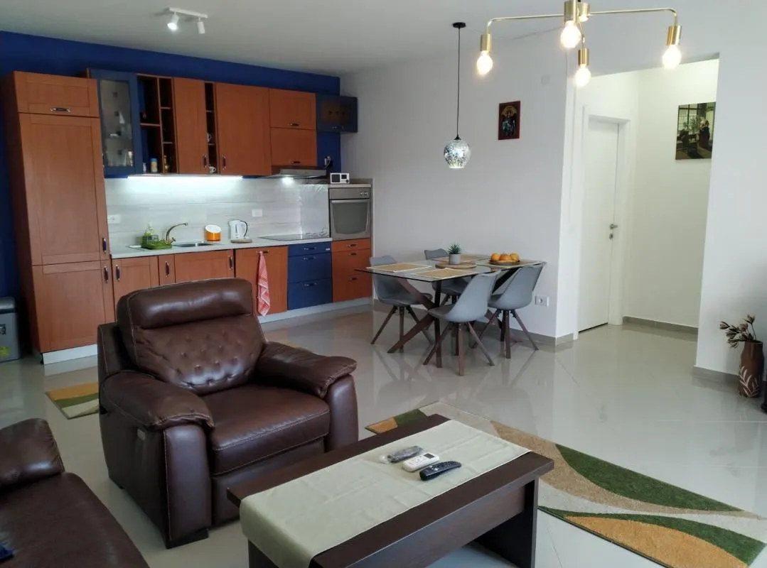 Sale, two bedroom apartment, 78m², Šušanj, Bar