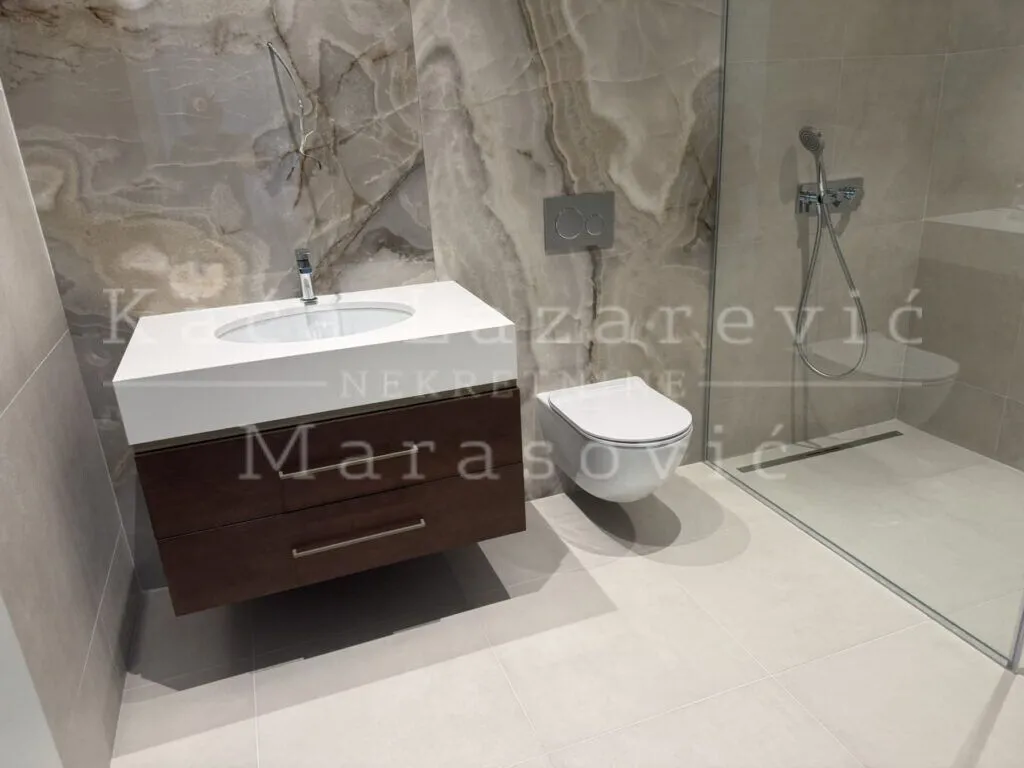 Sale, three bedroom apartment, 107m², Savski Venac, Beograd