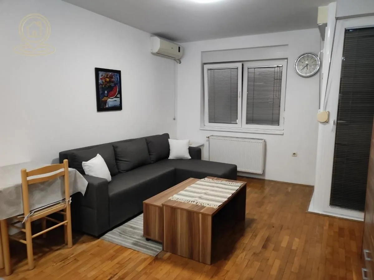 Izdavanje, garsonjera, 25m², Grbavica, Novi Sad Sve Podlokacije
