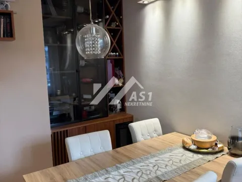 Izdavanje, trosoban stan, 93m², Novi Sad Sve Podlokacije, Novi Sad - image 3