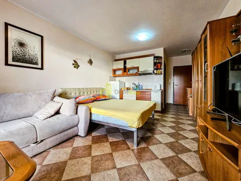 Sale, studio apartment, 31m², Pržno, Budva - image 11
