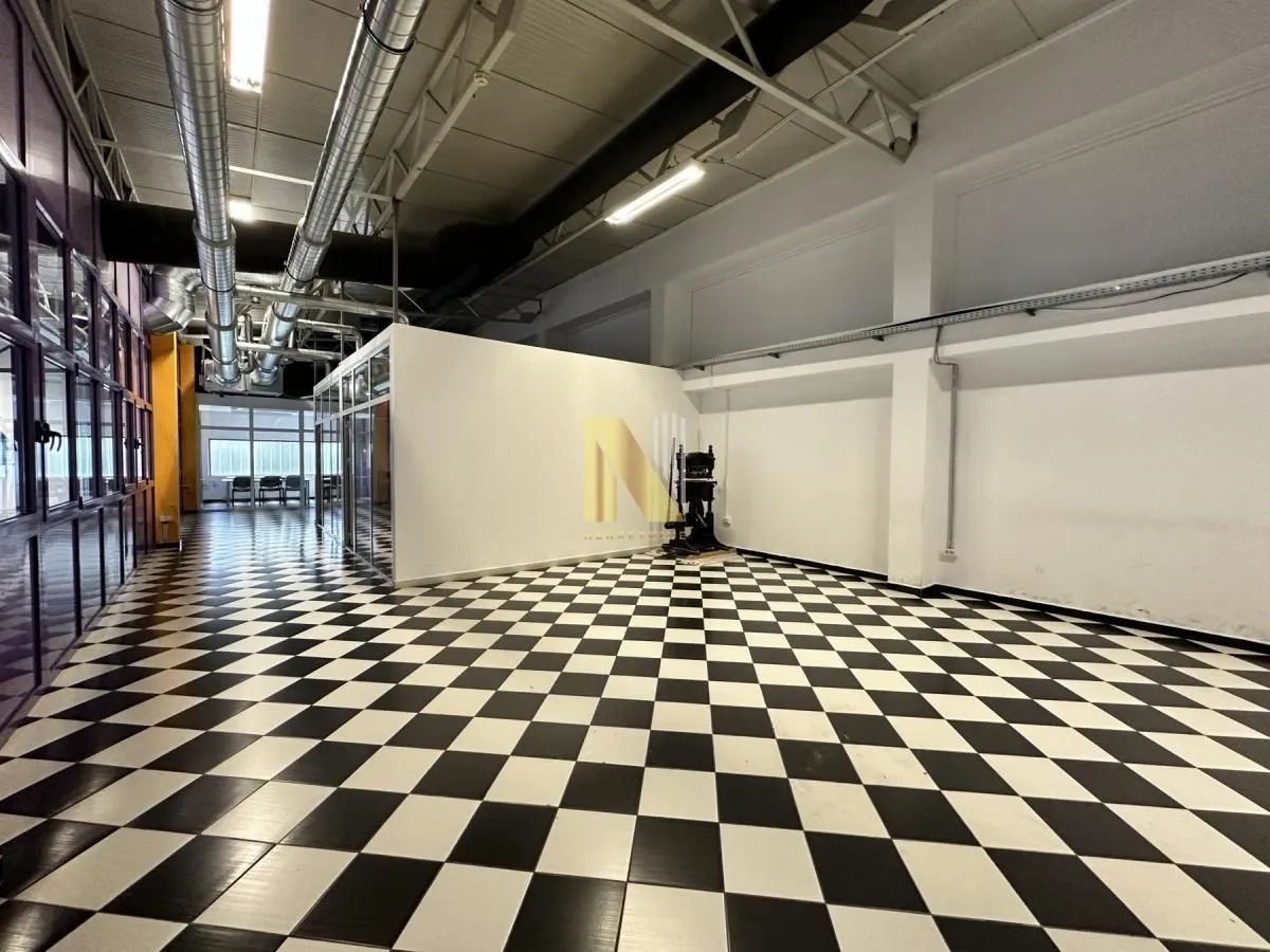 Rent, office space, 1000m², Adamovićevo Naselje, Novi Sad Sve Podlokacije