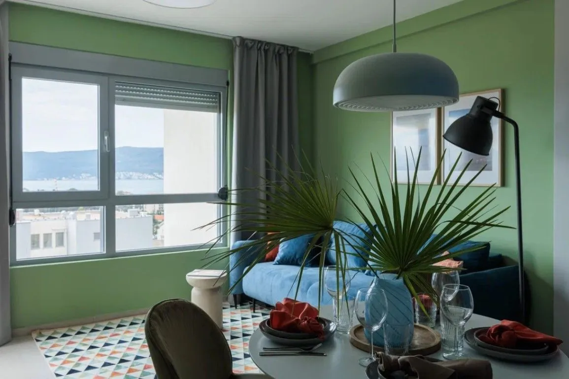 Prodaja, jednosoban stan, 45m², Tivat, Crna Gora