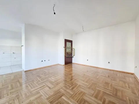 Prodaja, dvosoban stan, 73m², Dalmatinska ulica, Podgorica - image 2