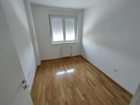 Izdavanje, dvosoban stan, 40m², Podbara, Novi Sad Sve Podlokacije - image 7