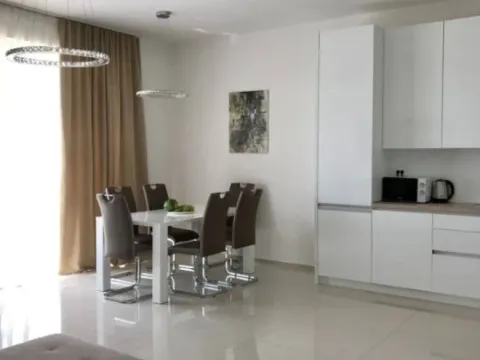 Sale, two bedroom apartment, 65m², Bečići, Budva