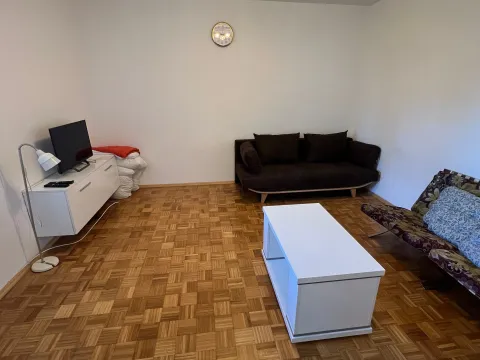 Rent, two bedroom apartment, 75m², Centar, Bar - image 2