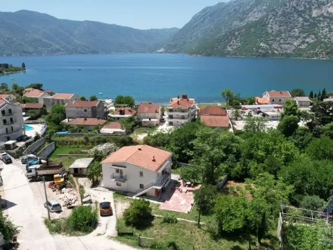 Sale, house, 192m², Risan, Kotor - image 5