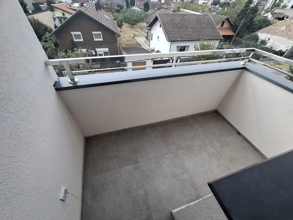 Prodaja, dvosoban stan, 58m², Salajka, Novi Sad Sve Podlokacije