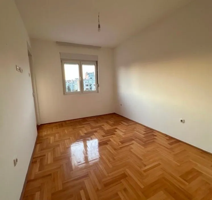 Prodaja, dvosoban stan, 60m², Tuški Put, Podgorica