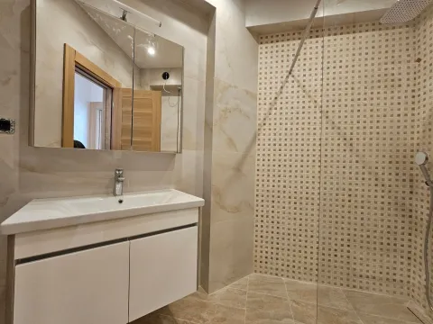 Prodaja, trosoban stan, 133m², Bečići, Budva - image 26