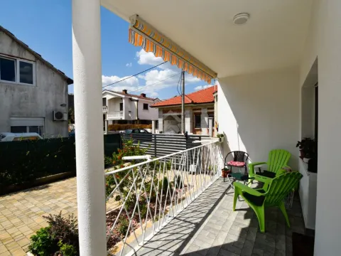 Sale, house, 180m², Blok 9, Podgorica - image 26