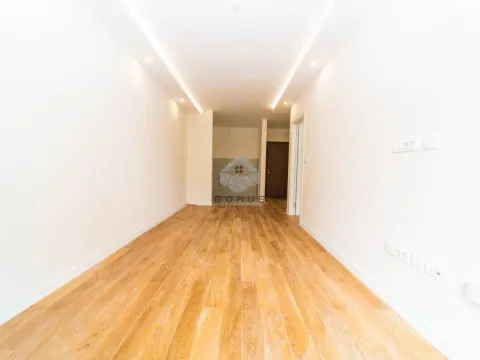 Rent, office space, 43m², Central Point, Podgorica - image 2