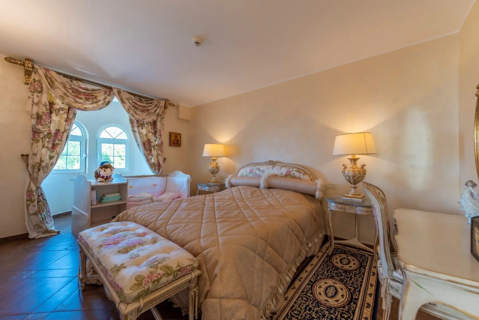 Sale, house, 485m², Sveti Stefan, Budva