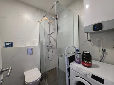 Sale, two bedroom apartment, 71m², Bečići, Budva - image 24