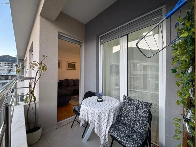 Rent, one bedroom apartment, 45m², Centar, Budva