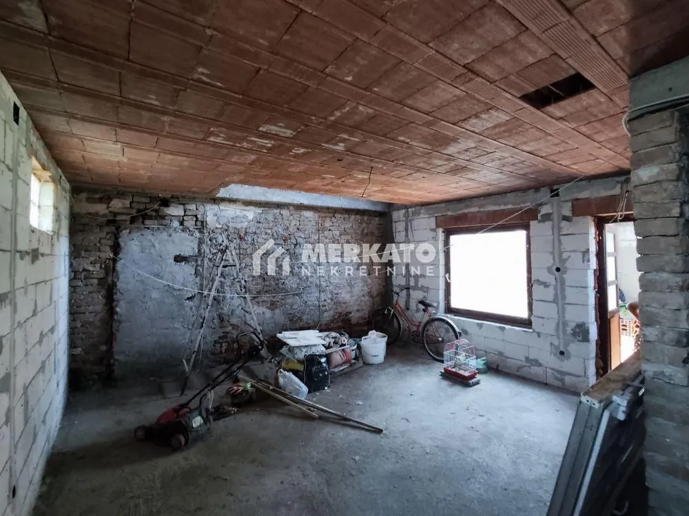 Prodaja, dvosoban stan, 61m², Zrenjanin, Srbija