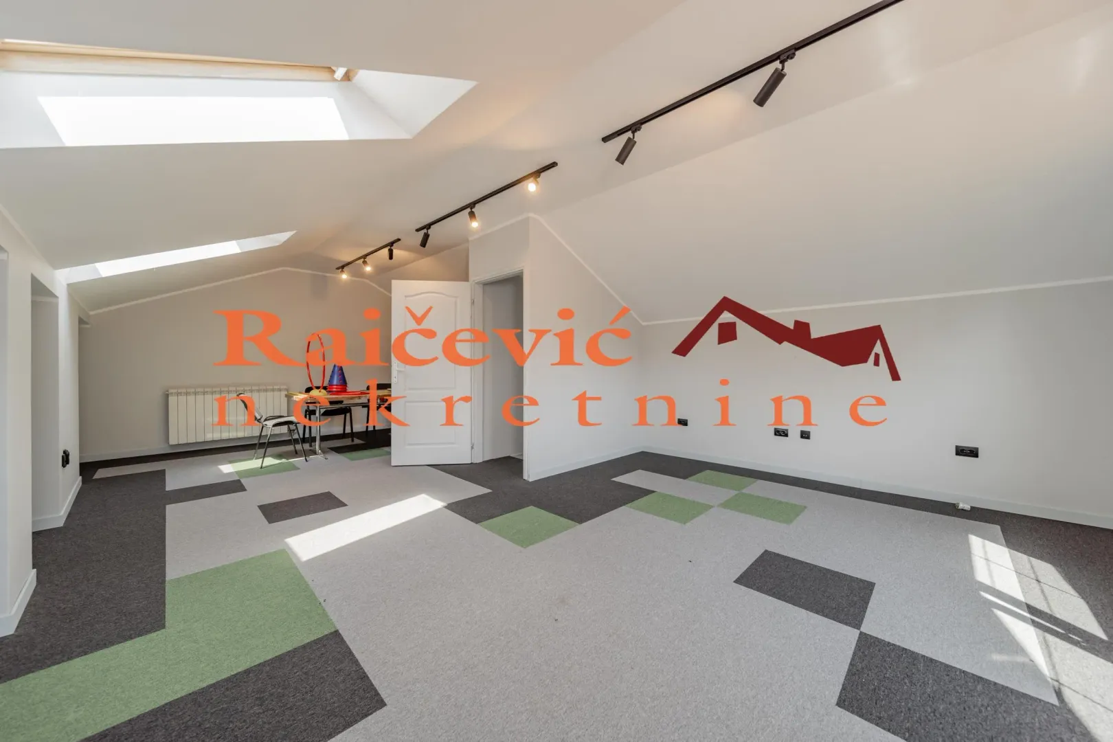 Rent, office space, 152m², Voždovac Sve Podlokacije, Beograd
