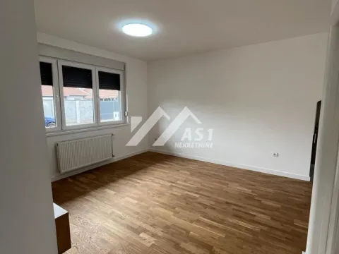 Izdavanje, trosoban stan, 56m², Klisa, Novi Sad Sve Podlokacije - image 2