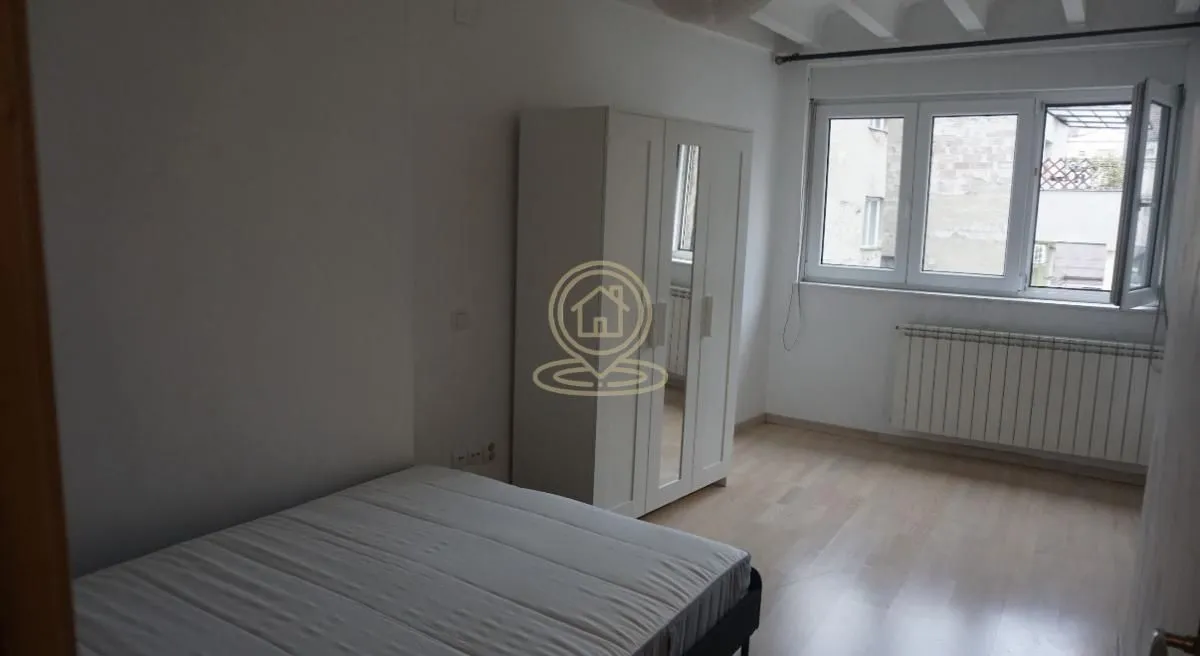 Rent, two bedroom apartment, 66m², Stari Grad, Beograd