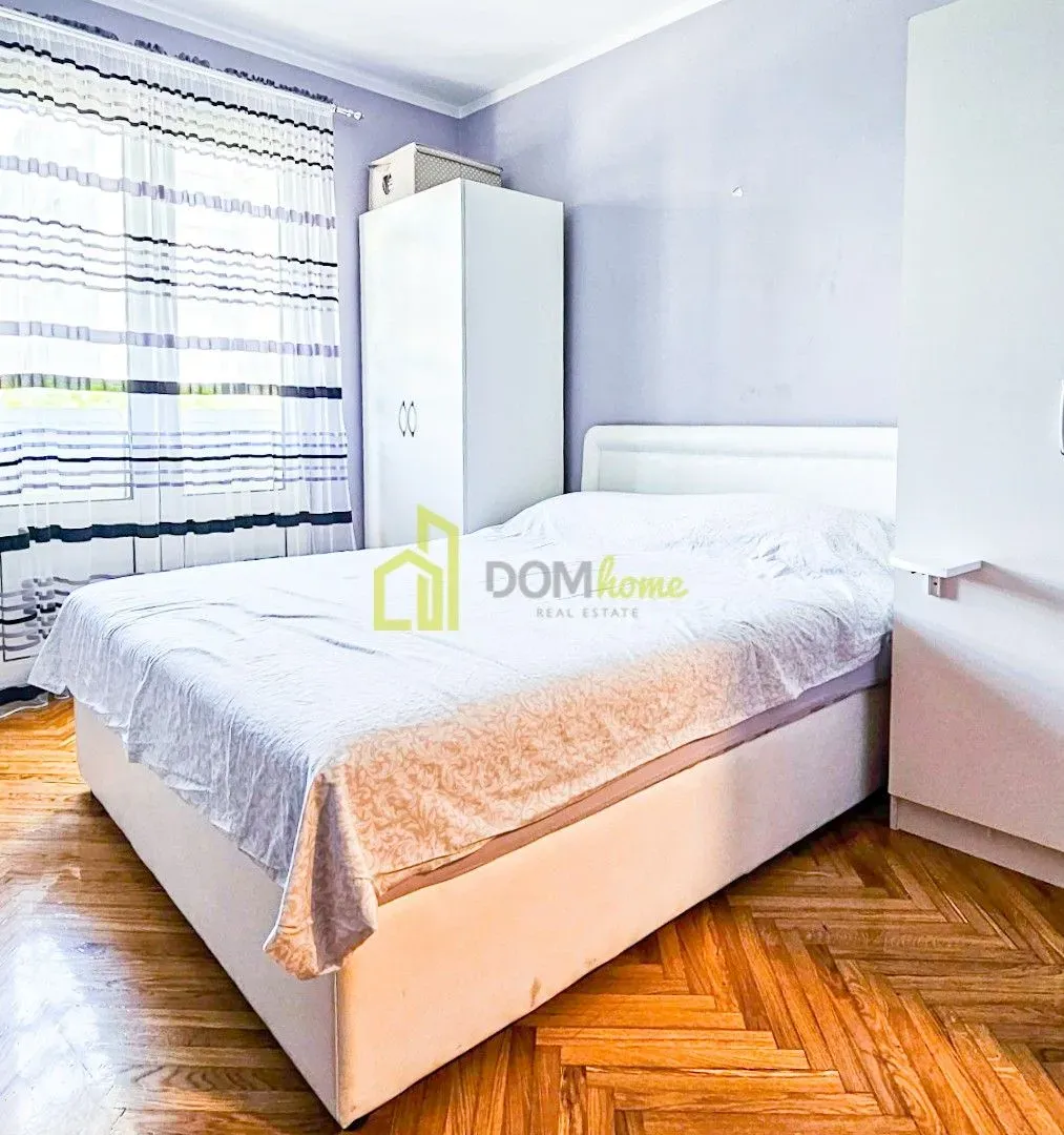 Sale, house, 350m², Momišići, Podgorica