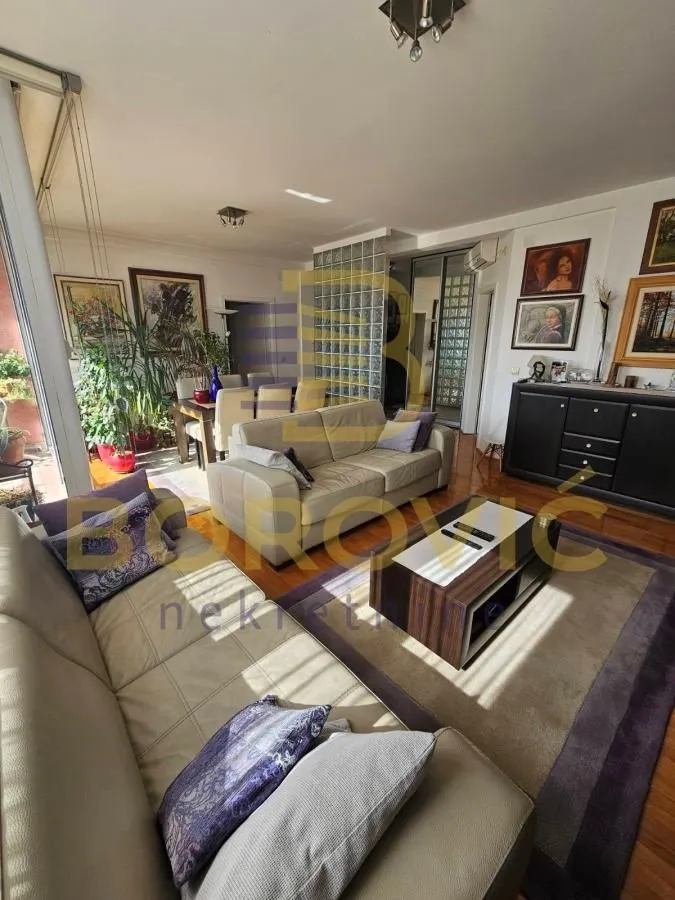 Prodaja, četvorosoban stan, 99m², Bulbulder, Zvezdara Sve Podlokacije