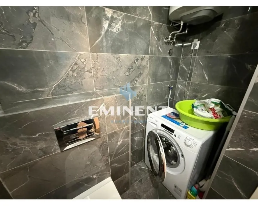 Izdavanje, dvosoban stan, 47m², Novi Beograd Blok 65, Novi Beograd Sve Podlokacije