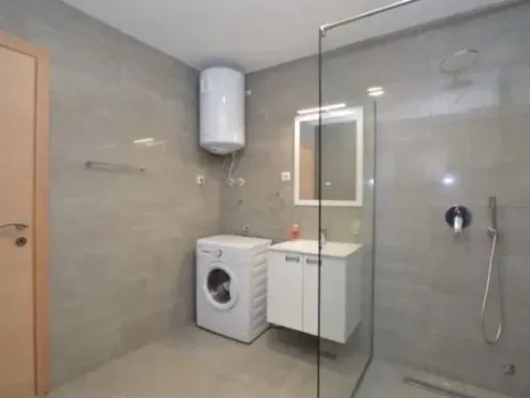 Sale, two bedroom apartment, 70m², Kalimanj, Tivat - image 11