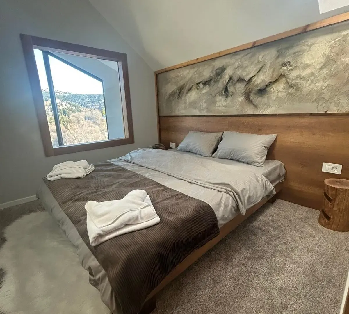 Prodaja, četvorosoban stan, 118m², Kraljevi Čardaci, Kopaonik