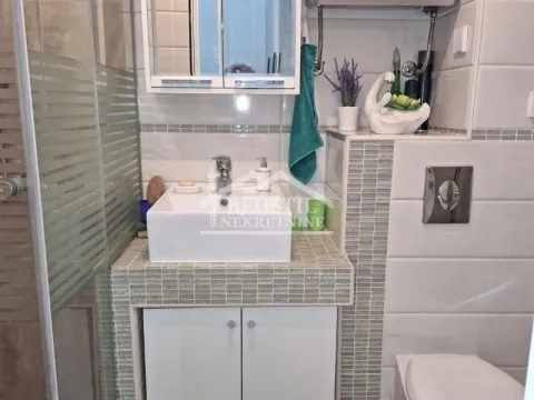 Izdavanje, trosoban stan, 60m², Stari Grad, Beograd - image 7