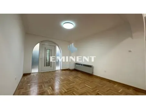 Izdavanje, četvorosoban stan, 140m², Vojvode Vlahovica, Beograd - image 8