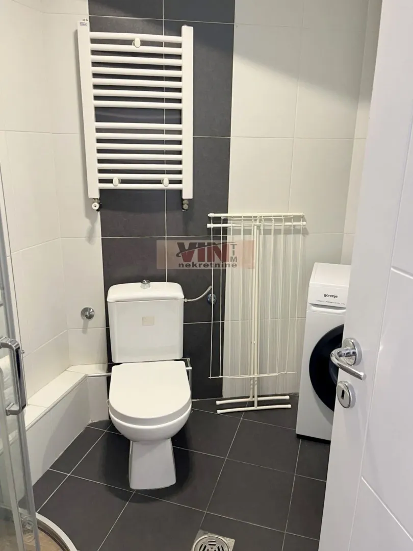Prodaja, trosoban stan, 84m², Đeram Pijaca, Beograd