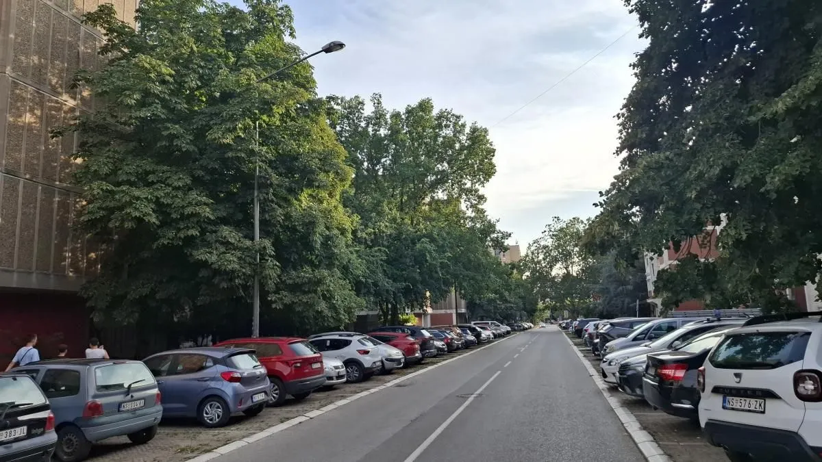 Prodaja, trosoban stan, 83m², Novo naselje, Novi Sad