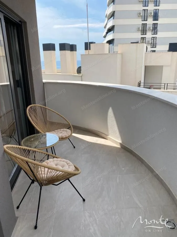 Sale, one bedroom apartment, 41m², Bečići, Budva