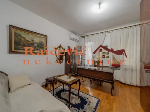 Prodaja, stan, 108m², Centar, Stara Pazova - image 8