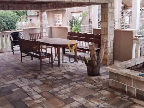 Sale, house, 447m², Kalimanj, Tivat - image 8