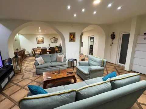 Rent, two bedroom apartment, 100m², Palilulska Pijaca, Palilula Sve Podlokacije - image 12