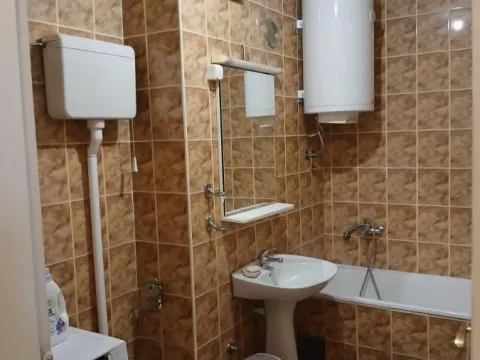 Izdavanje, dvosoban stan, 48m², Bulevar Oslobodjenja, Novi Sad Sve Podlokacije - image 10