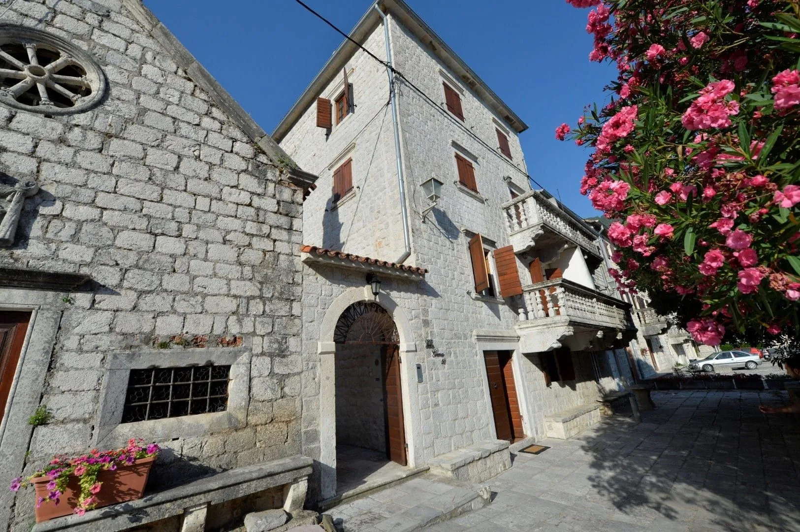 Sale, house, 251m², Prčanj, Kotor