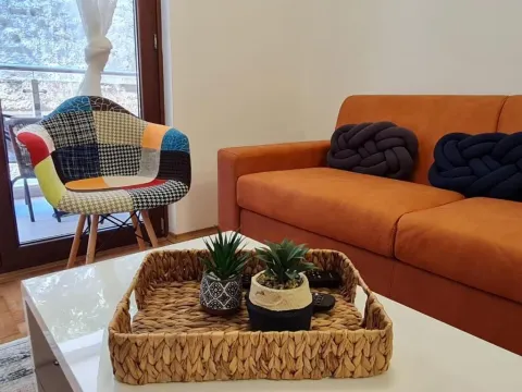 Rent, one bedroom apartment, 47m², Bečići, Budva - image 12