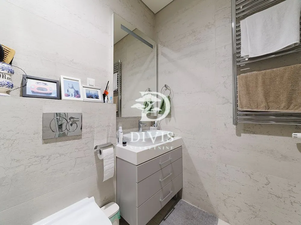 Prodaja, četvorosoban stan, 107m², Savski Venac, Beograd